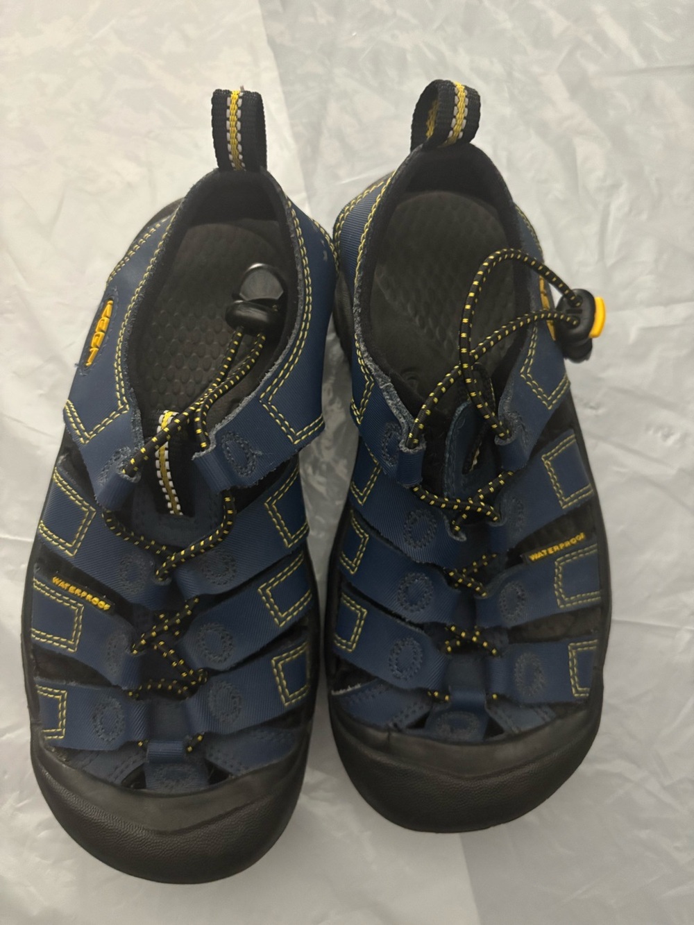 KEEN  Shoes kids 
Size 1